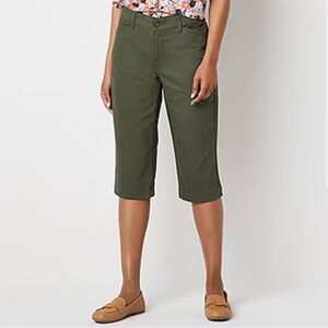 NWT St. John's Bay Mid Rise Capri Pants Olive Green